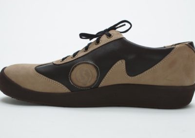Sportlicher Sneaker in Nubuk und Glattleder